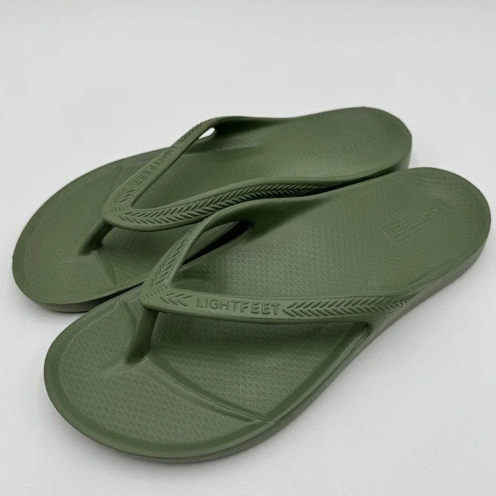 Lightfeet Arch Support Flip Flops Sandals Women 9 / Men 8 Green Beach Vacation
